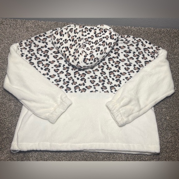 SHEIN Women’s XL White Leopard Print Fleece Jacket - Picture 13 of 13